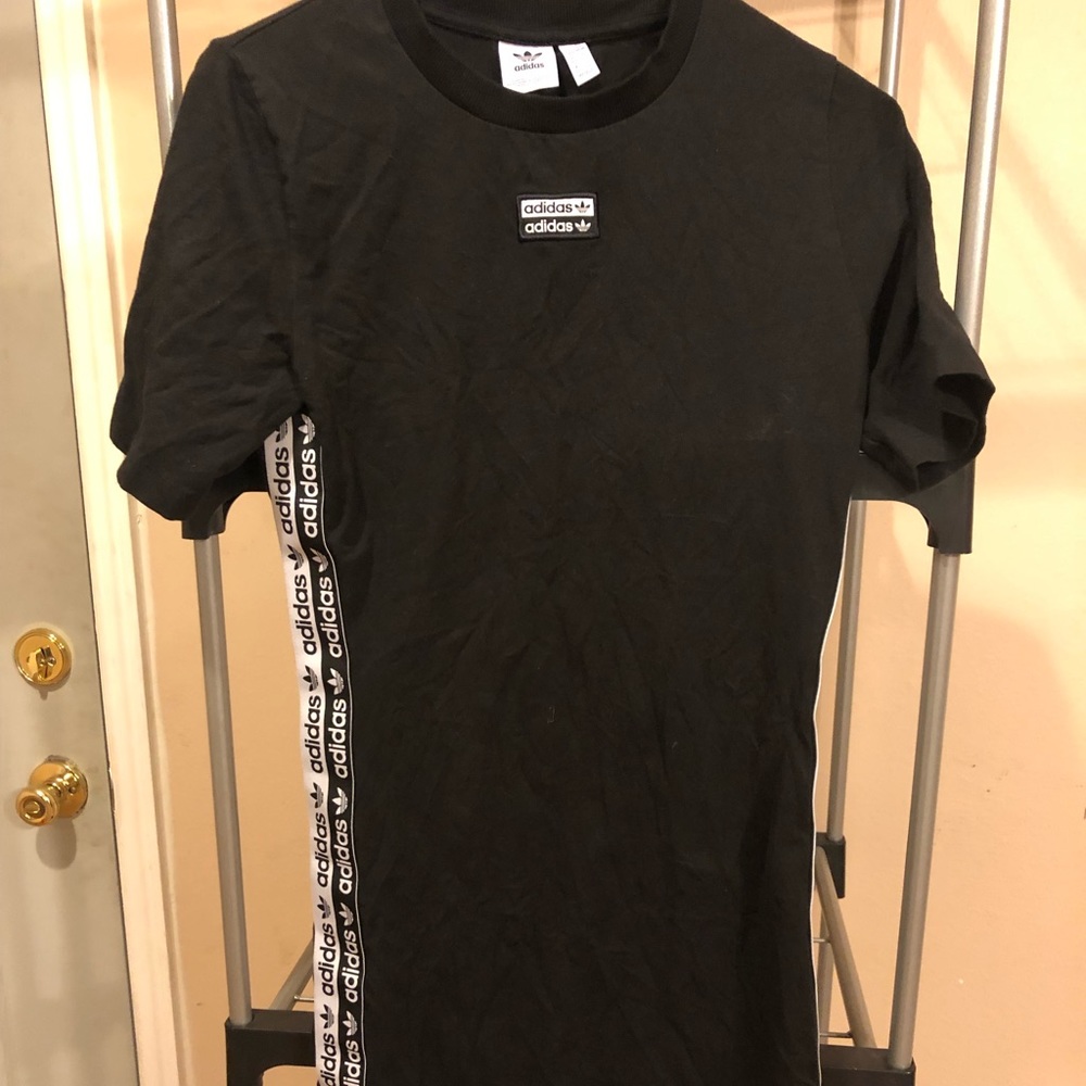 USED Women’s (M) Adidas Dress.